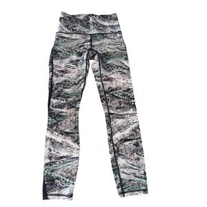 Lululemon Size 4 Train Times HR Cropped Pant Leggings Springscape Multi/Obsidian